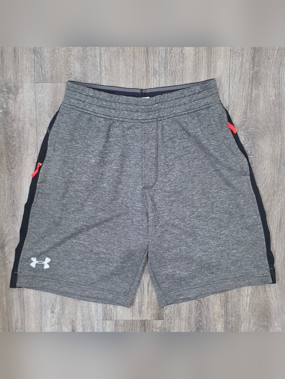 Under Armour Men's Gray Performance Athletic Shorts-Size Medium